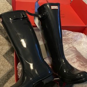 Hunter tall gloss boots
